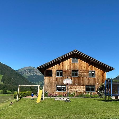 Haus Helga Apartamento Schoppernau Exterior foto